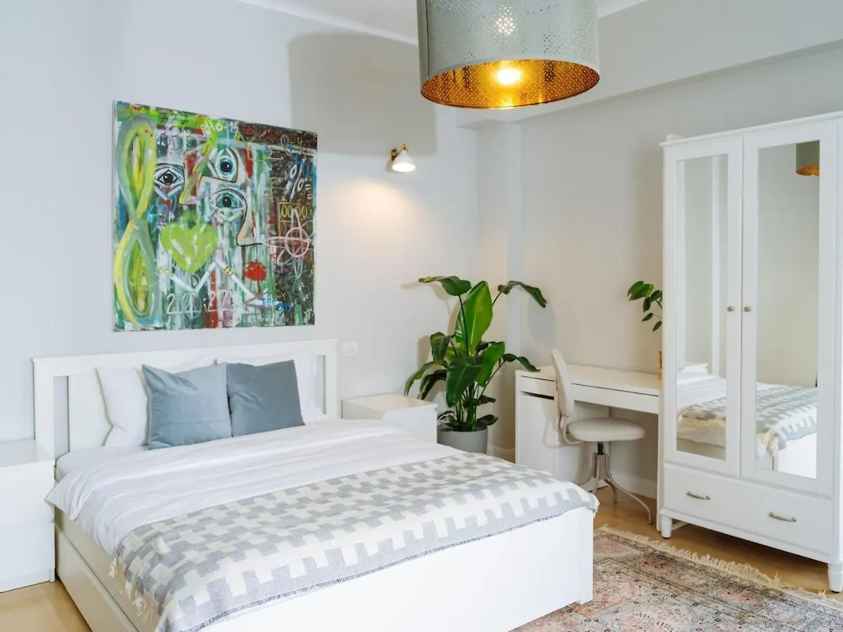Double Studio Near Cismigiu Park Bucharest Apartment