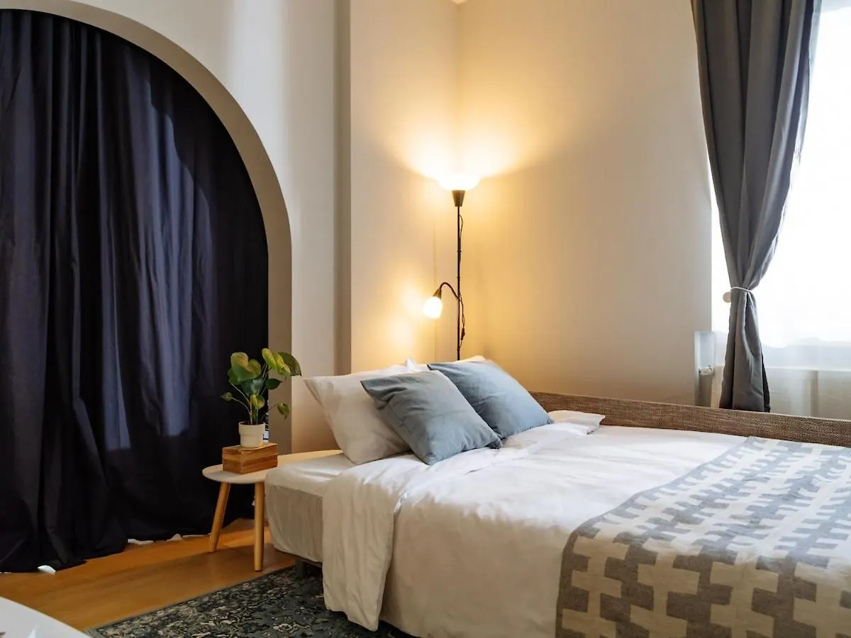 Apartment Double Studio Near Cismigiu Park Bucharest