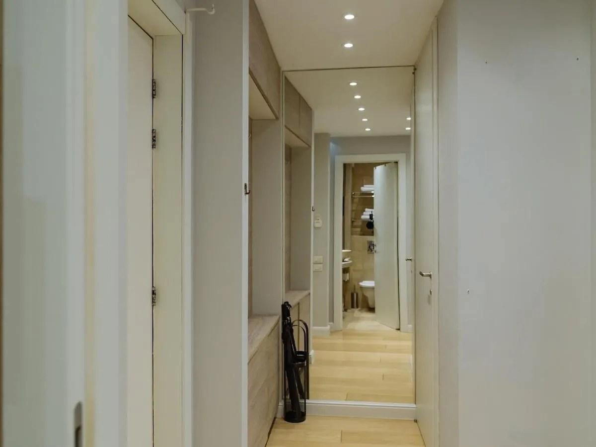 Double Studio Near Cismigiu Park Bucharest Apartment